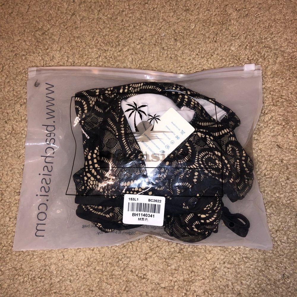BIKINI SET!!